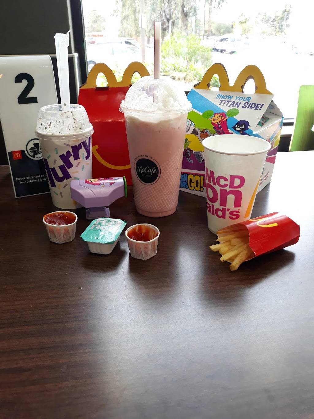 McDonalds | cafe | 3310 E 22nd St, Tucson, AZ 85713, USA | 5203256581 OR +1 520-325-6581
