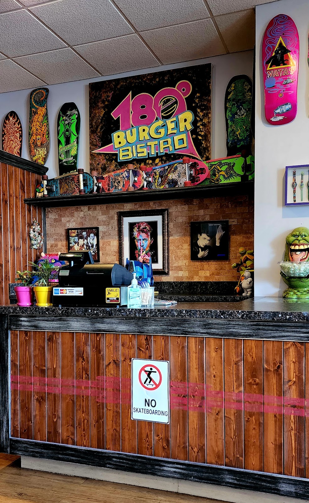 180 Burger Bistro | restaurant | 104 S Lafayette St, Greenville, MI 48838, USA | 6162322058 OR +1 616-232-2058