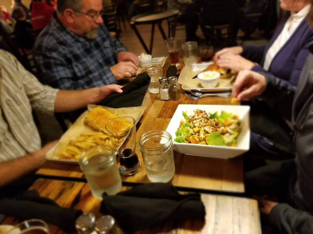 Oh Brothers | restaurant | 9521 Water St, Montague, MI 49437, USA | 2318940222 OR +1 231-894-0222