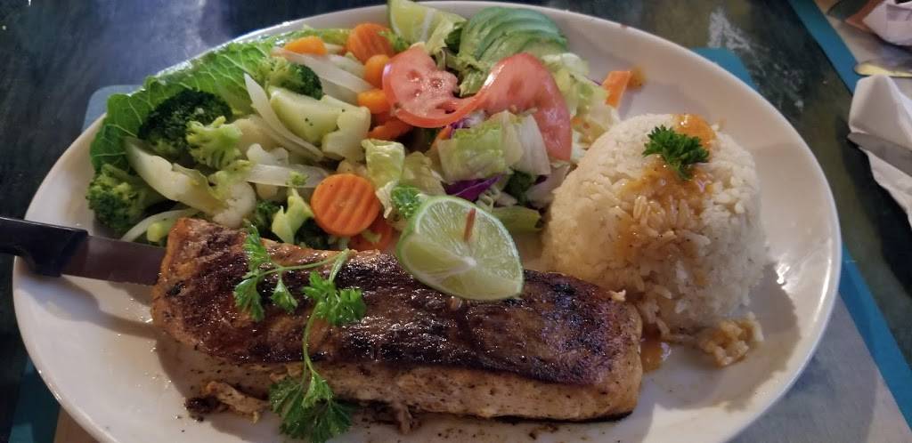 Don Gus | restaurant | 1324 W Ave I, Lancaster, CA 93534, USA | 6615828118 OR +1 661-582-8118