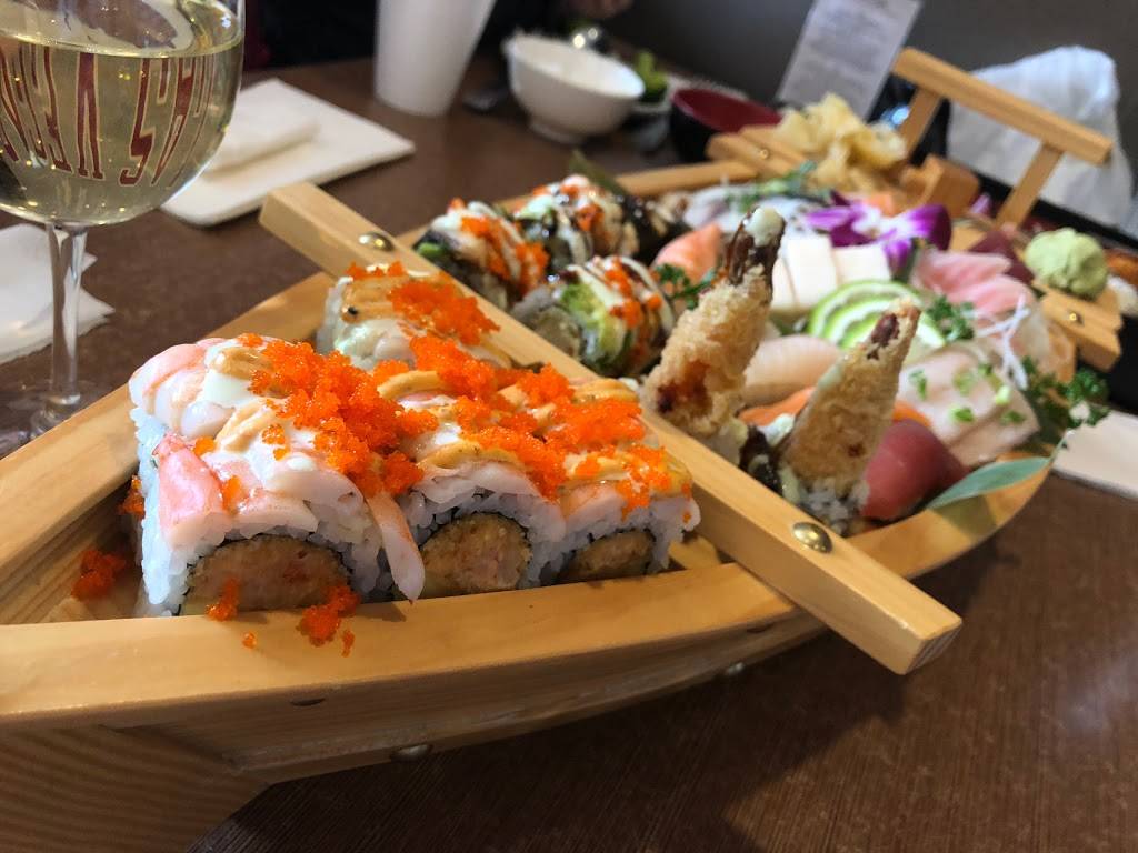 Benjins Asian Bistro | restaurant | 9110 Devlin Rd #130, Bristow, VA 20136, USA | 7037431107 OR +1 703-743-1107