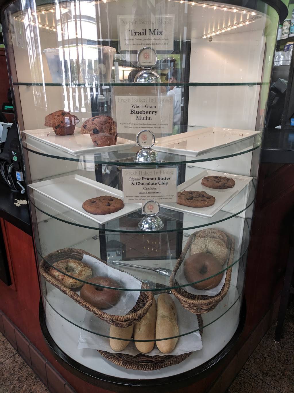 Nuts n Berries Cafe | cafe | 15840 Ventura Blvd, Encino, CA 91436, USA | 8185016808 OR +1 818-501-6808