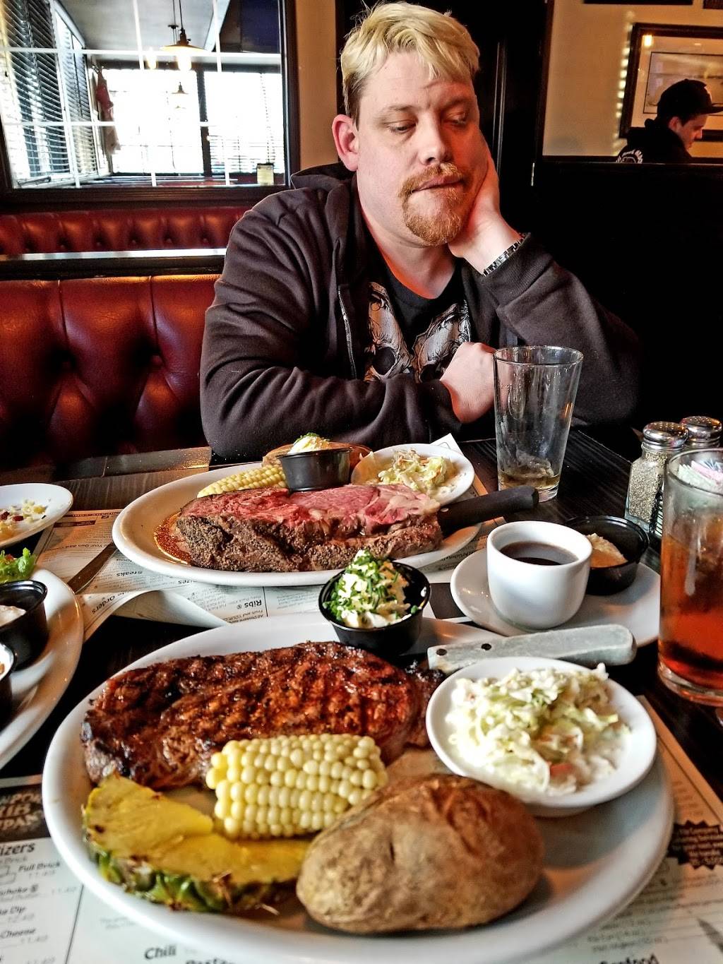 Newport Rib Company | restaurant | 2196 Harbor Blvd, Costa Mesa, CA 92627, USA | 9496312110 OR +1 949-631-2110