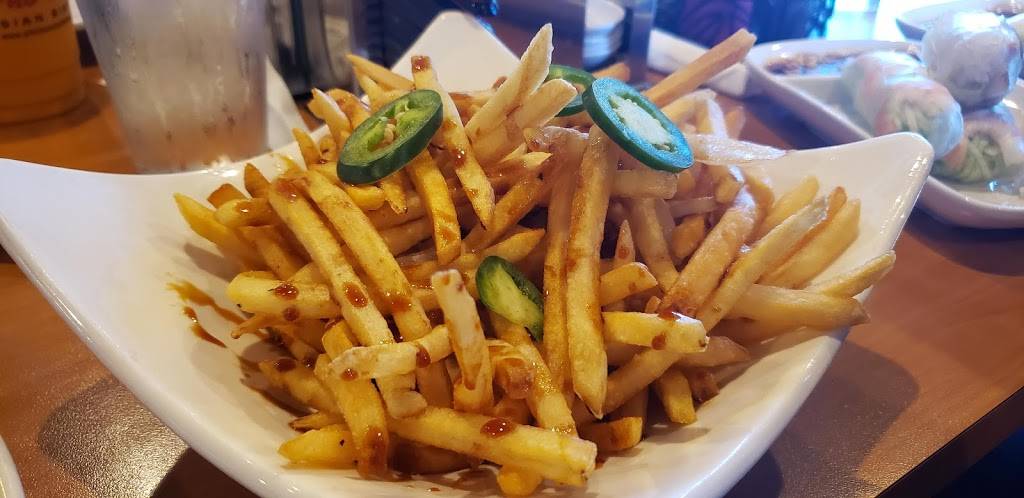 Pho Lan Asian Bistro | restaurant | 711 SW 19th St, Moore, OK 73160, USA | 4057597774 OR +1 405-759-7774