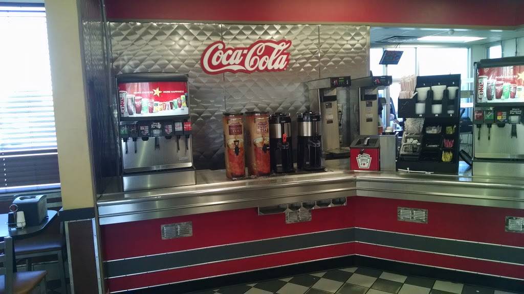 Hardees | restaurant | 1090 N 1st St, Jesup, GA 31545, USA | 9124279027 OR +1 912-427-9027