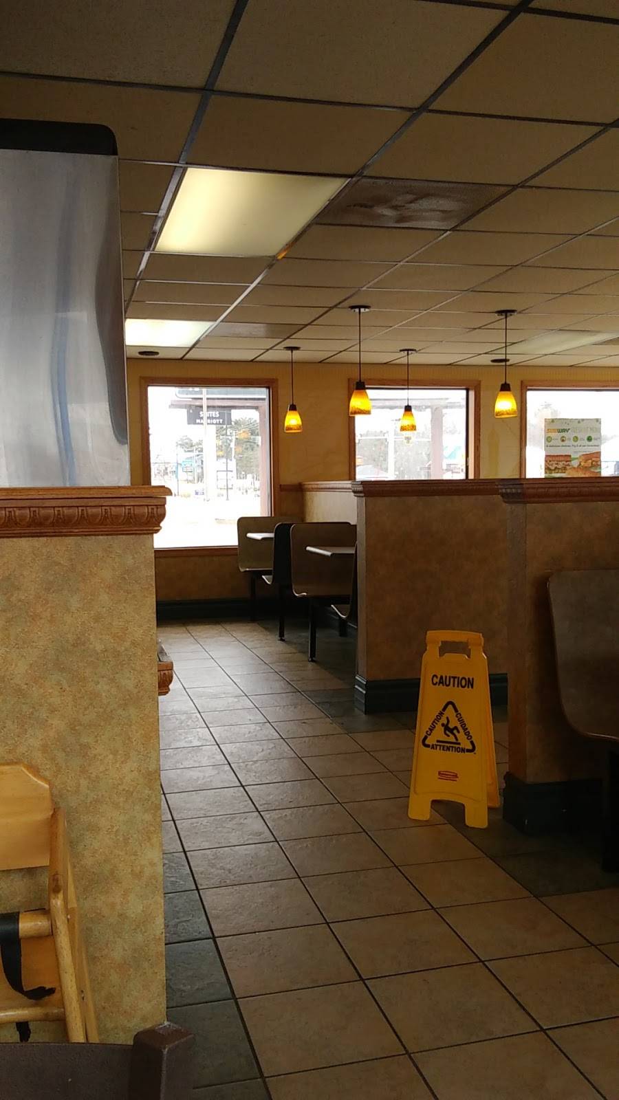 Subway | restaurant | 421 Wisconsin Dells Pkwy, Wisconsin Dells, WI 53965, USA | 6082547576 OR +1 608-254-7576