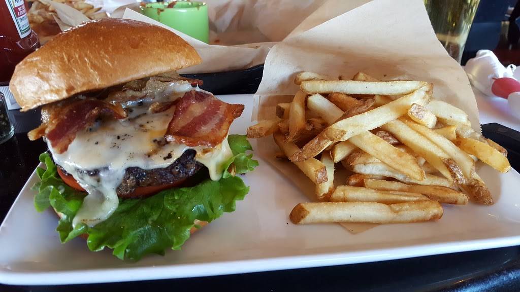 TGI Fridays | restaurant | 1705 Gallatin Pike N, Madison, TN 37115, USA | 6156126025 OR +1 615-612-6025