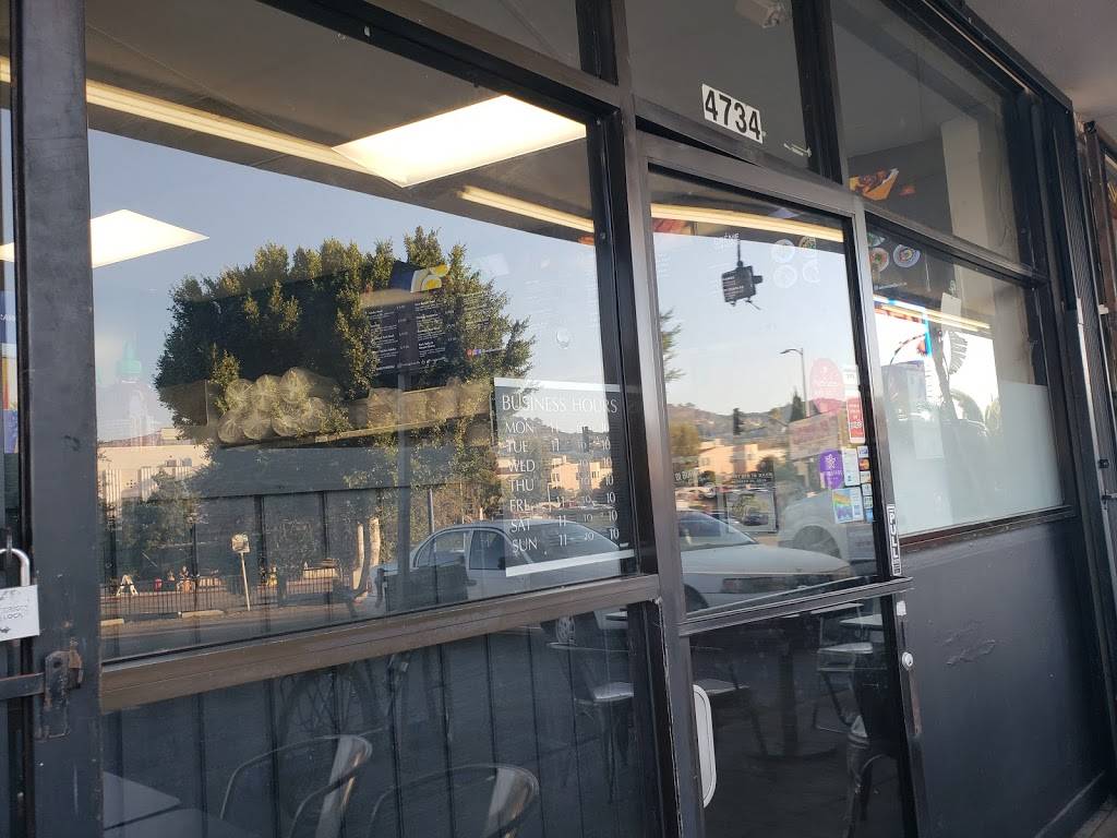 Oi Asian Fusion | restaurant | 4734 Hollywood Blvd, Los Angeles, CA 90027, USA | 2134581945 OR +1 213-458-1945