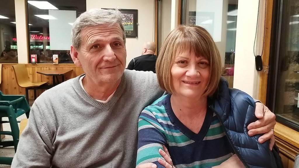 Taco Johns | restaurant | 226 Edgewood Rd NW, Cedar Rapids, IA 52405, USA | 3193962025 OR +1 319-396-2025