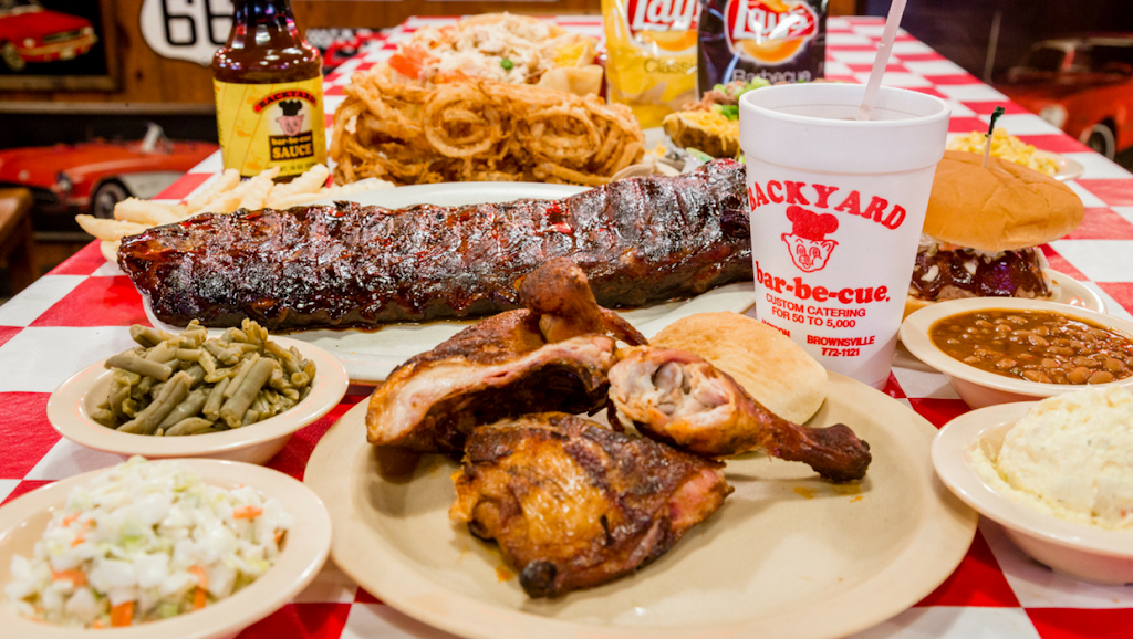Back Yard Bar-Be-Cue | restaurant | 186 Old Hickory Blvd #2566, Jackson, TN 38305, USA | 7314247640 OR +1 731-424-7640