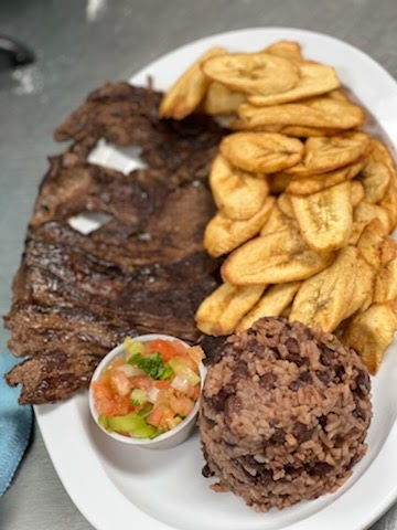 El Chero Restaurant | restaurant | 1832 Hubbell Ave, Des Moines, IA 50316, USA | 5152161073 OR +1 515-216-1073