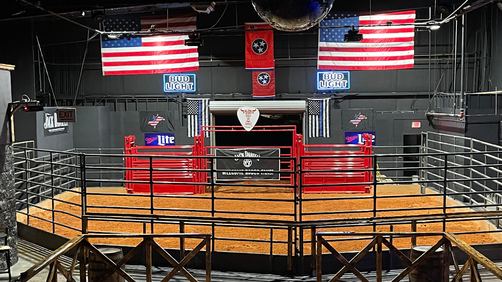 Slide & Ride Rodeo | restaurant | 45 Broadview Dr, Jackson, TN 38305, USA | 7312340421 OR +1 731-234-0421