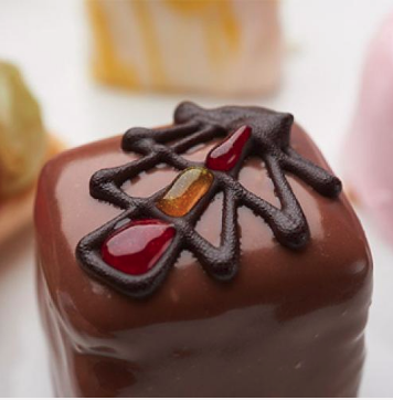 Simply Yummy Baking Company | restaurant | 777 Isle of Capri Blvd, Waterloo, IA 50701, USA | 3198332141 OR +1 319-833-2141