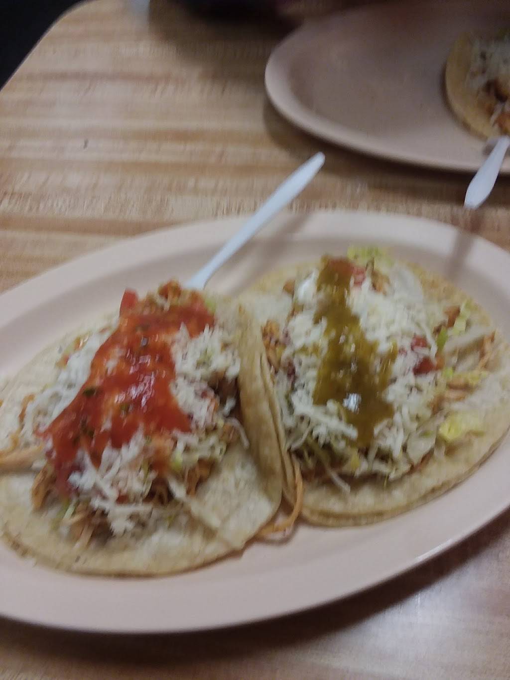 Taco & Burrito Palace | restaurant | 3507 N Halsted St, Chicago, IL 60657, USA | 7739294040 OR +1 773-929-4040