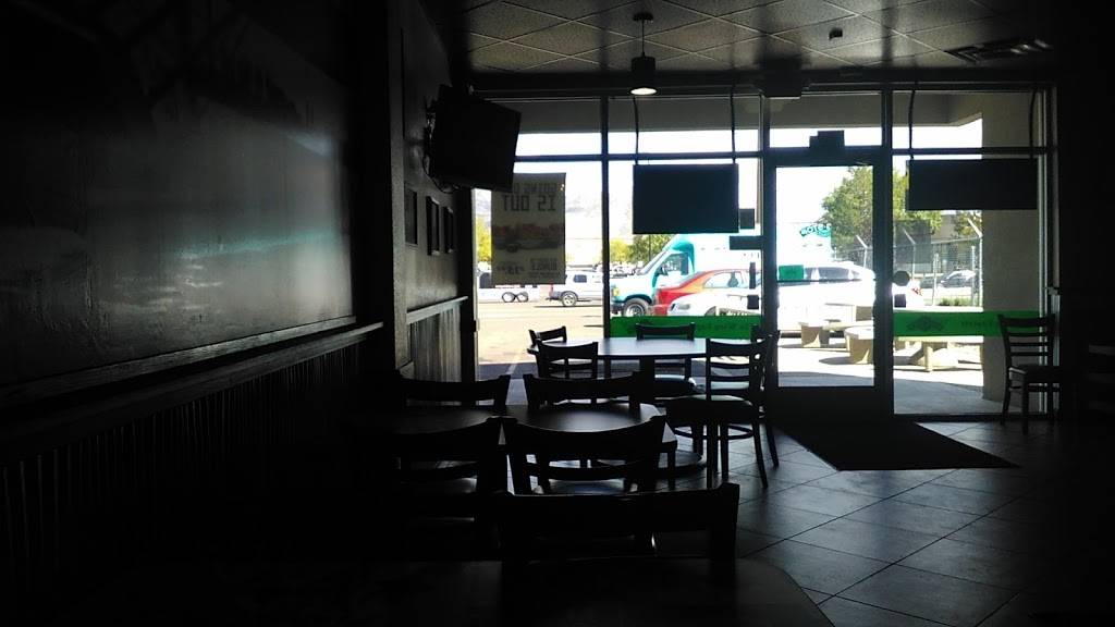 Wingstop | restaurant | 425 Eubank Blvd NE, Albuquerque, NM 87123, USA | 5052719464 OR +1 505-271-9464