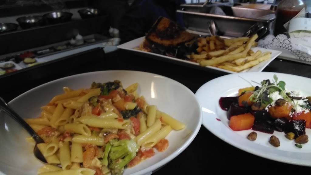 Sand Point Grill | restaurant | 5412 Sand Point Way NE, Seattle, WA 98105, USA | 2067291303 OR +1 206-729-1303