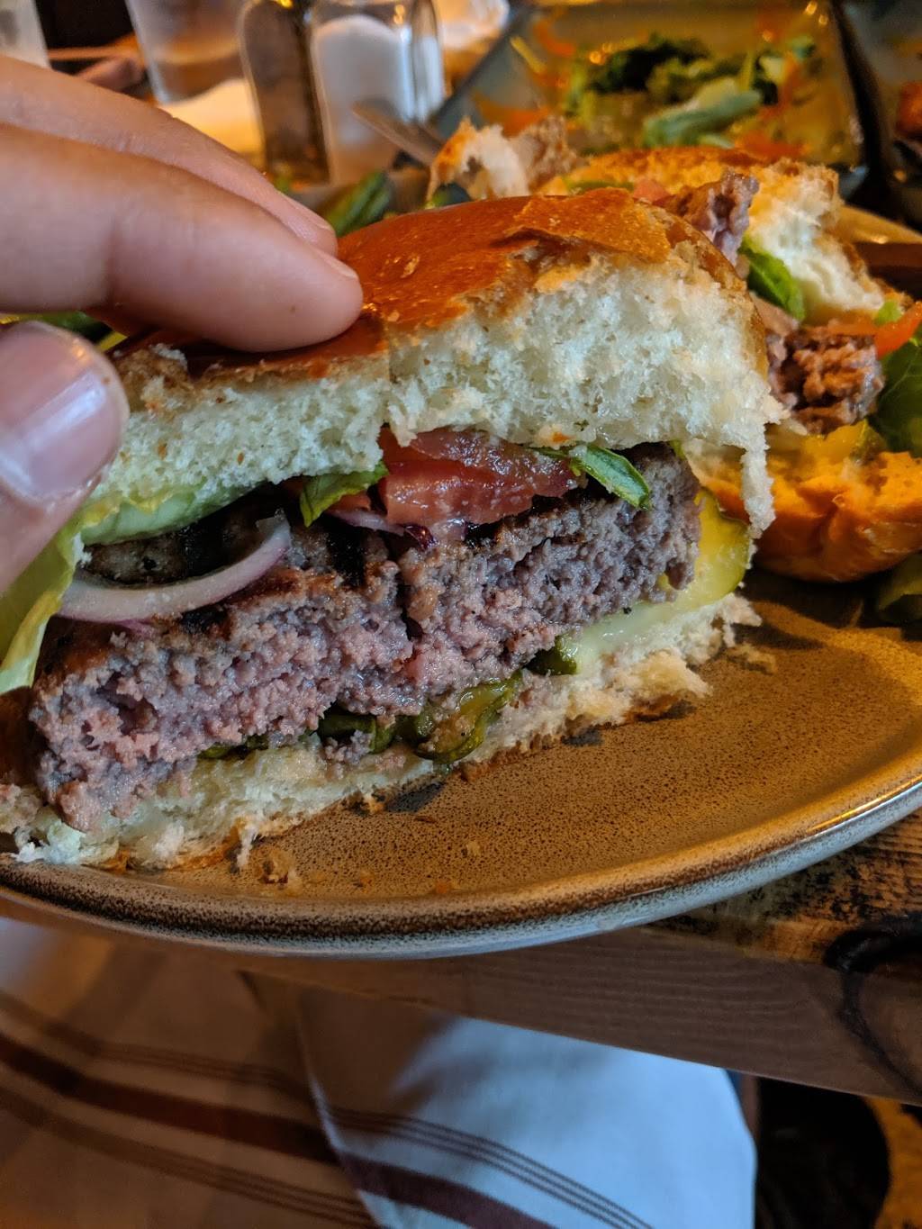 Forbes Tavern | restaurant | 310 Forbes Ave, Pittsburgh, PA 15222, USA | 4122811999 OR +1 412-281-1999