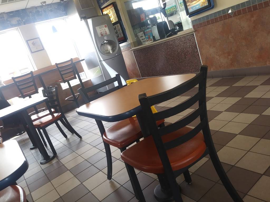 White Castle | restaurant | 16737 Harper Ave, Detroit, MI 48224, USA | 3138841164 OR +1 313-884-1164