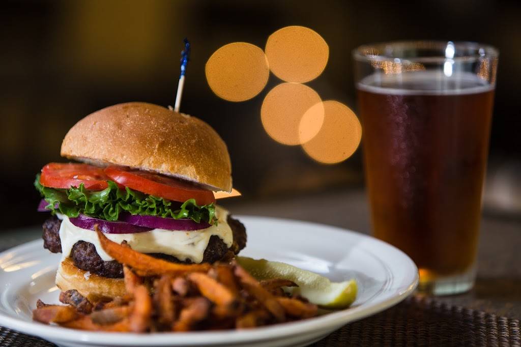 Wildflowers | restaurant | 600 Wildflower Dr, Wilkes-Barre, PA 18702, USA | 5708221011 OR +1 570-822-1011