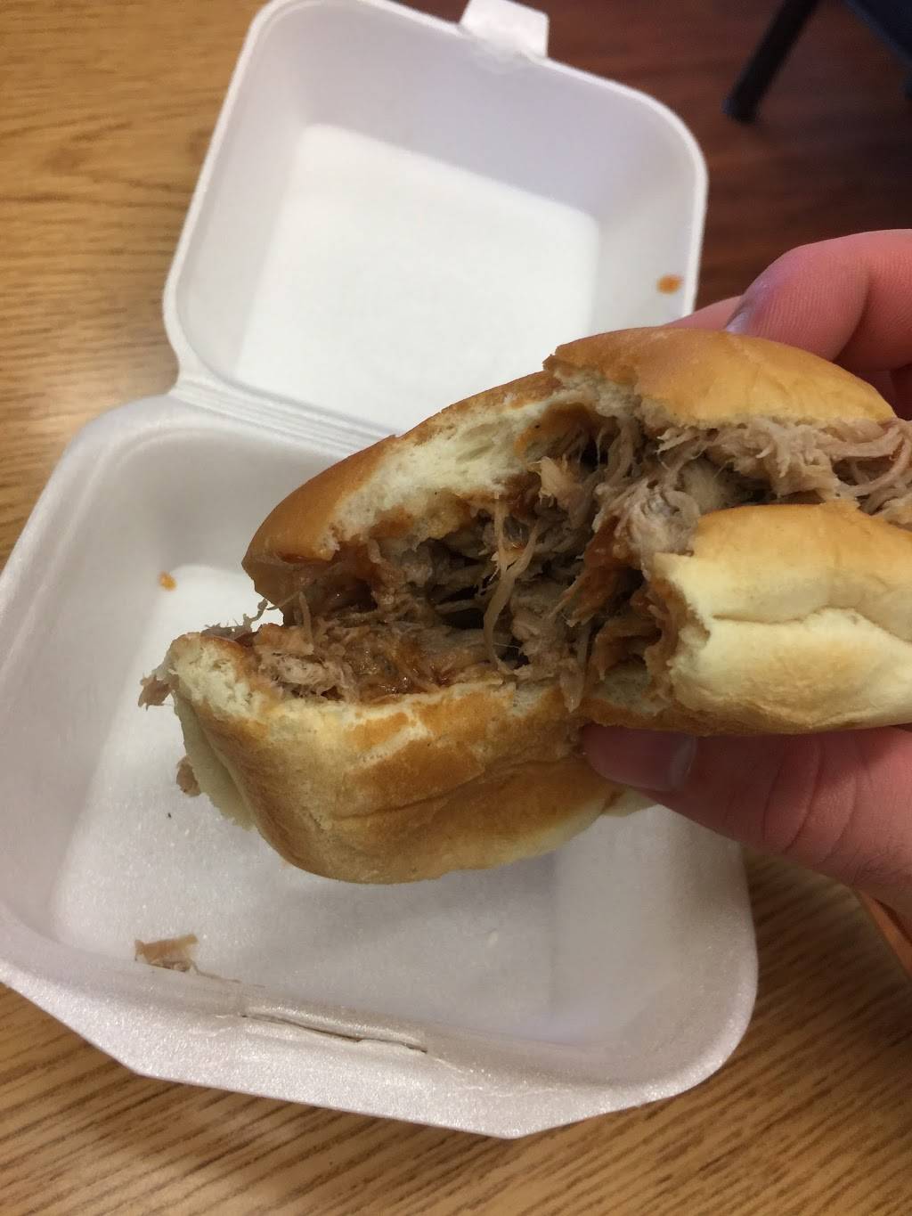 Stadium Giant Malts & Bar-B-Que | restaurant | 4510 Salt Lake Blvd, Honolulu, HI 96818, USA | 8084876600 OR +1 808-487-6600