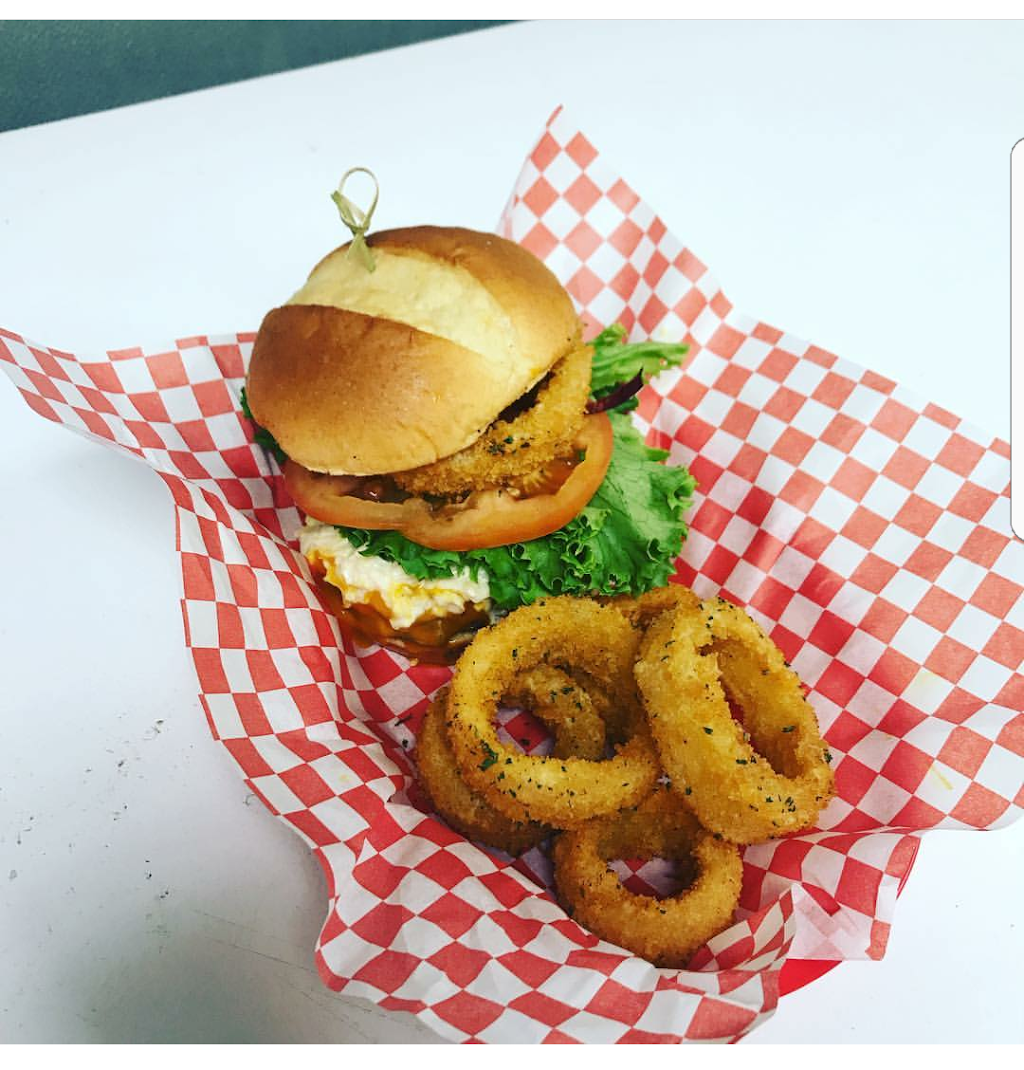 Flava House Restaurant | restaurant | 3279 Kirby Pkwy, Memphis, TN 38115, USA | 9014177085 OR +1 901-417-7085