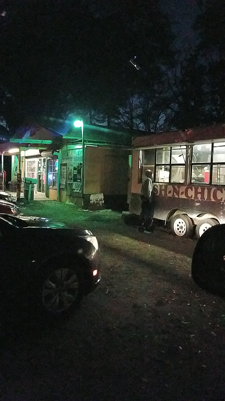 Kims Seafood Market | restaurant | 1590 Blountstown St, Tallahassee, FL 32304, USA | 8503839866 OR +1 850-383-9866