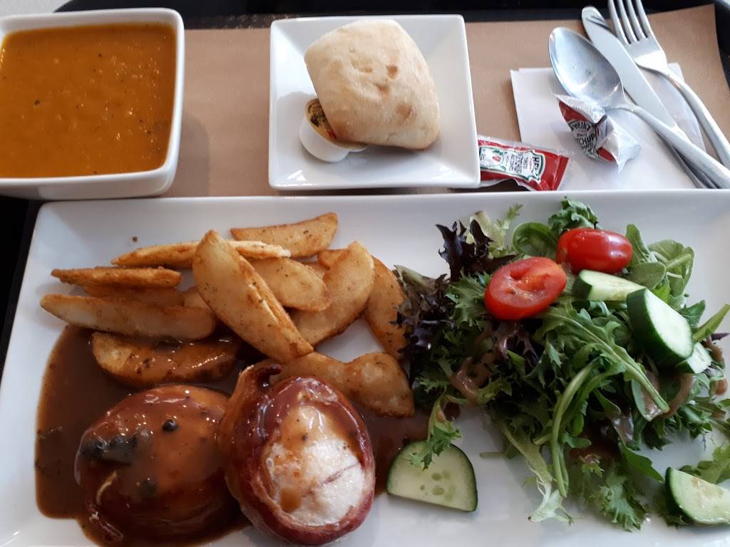 Café Corinne | restaurant | 2525 Boulevard Laurier, Québec, QC G1V 2L2, Canada | 4189147191 OR +1 418-914-7191