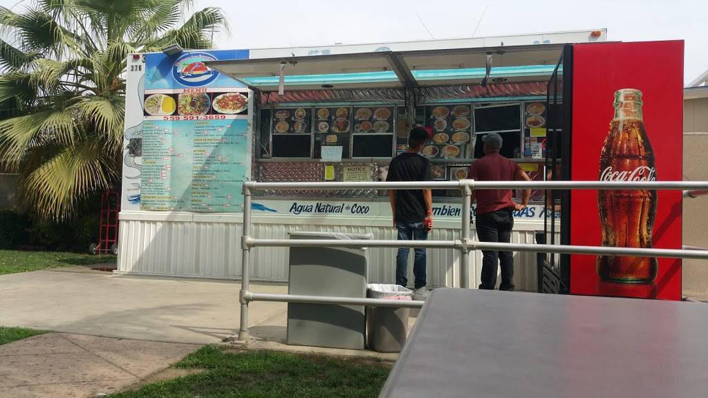 Mariscos Los Compadres | restaurant | 376 W Tulare St, Dinuba, CA 93618, USA | 5595913659 OR +1 559-591-3659
