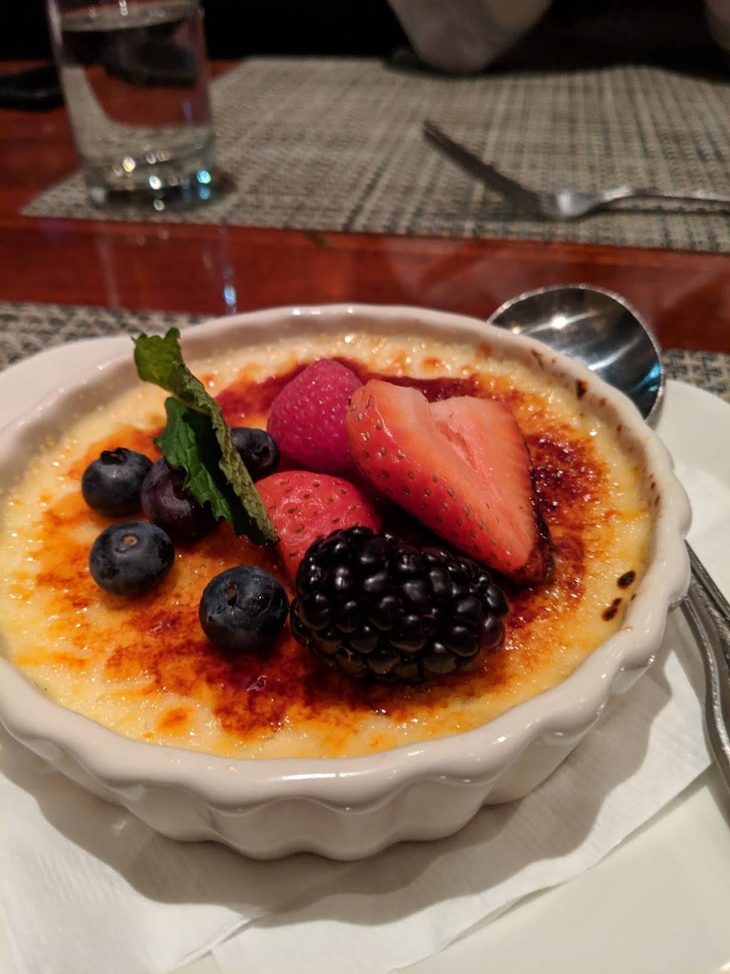 McCormick & Schmicks Seafood & Steaks | restaurant | 110 N Illinois St, Indianapolis, IN 46204, USA | 3176319500 OR +1 317-631-9500