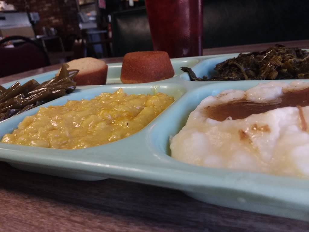 Royal Cafe | restaurant | 600 11th St, Columbus, GA 31901, USA | 7063229149 OR +1 706-322-9149