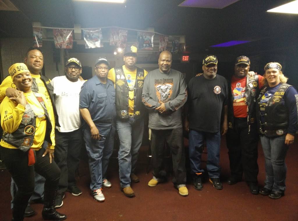 Heroes & Legends | restaurant | 5832 N Main St, Dayton, OH 45415, USA | 9379388150 OR +1 937-938-8150