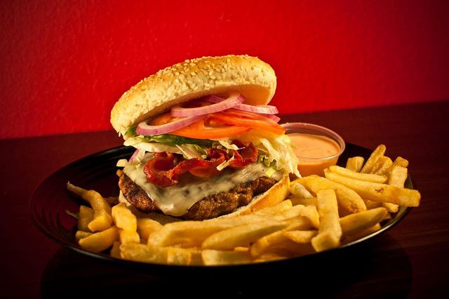 Blue Grill and Smoothies | restaurant | 13911 SW 42nd St Suite 115, Miami, FL 33175, USA | 3052202207 OR +1 305-220-2207