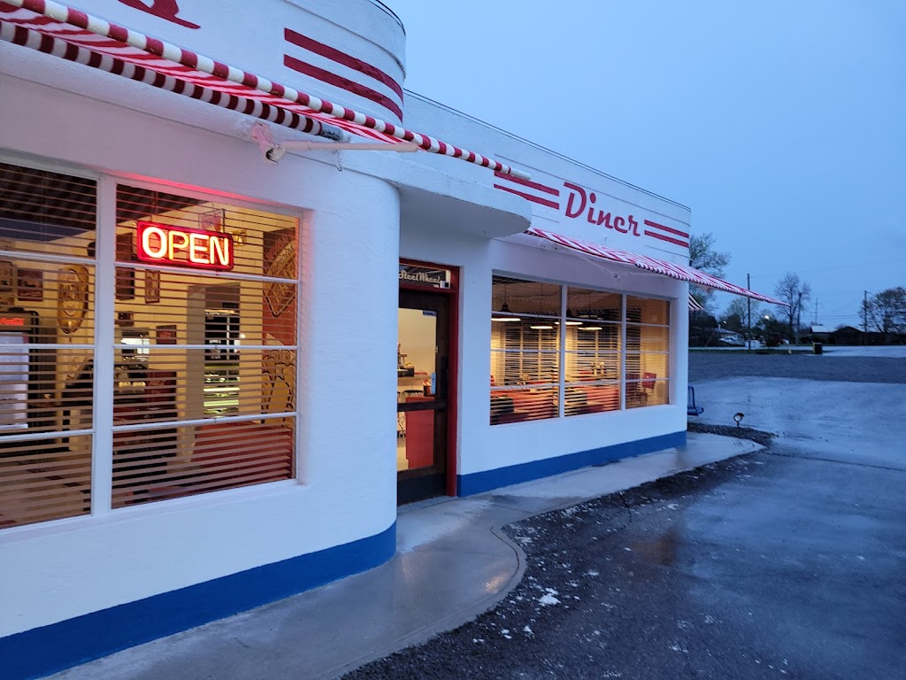 Steelwheel Corner | restaurant | 8784 US-411, Benton, TN 37307, USA | 4232999413 OR +1 423-299-9413