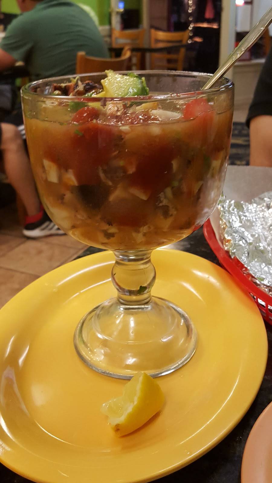 Los Caporales Taqueria | restaurant | 2130 First St, Livermore, CA 94550, USA | 9254494454 OR +1 925-449-4454