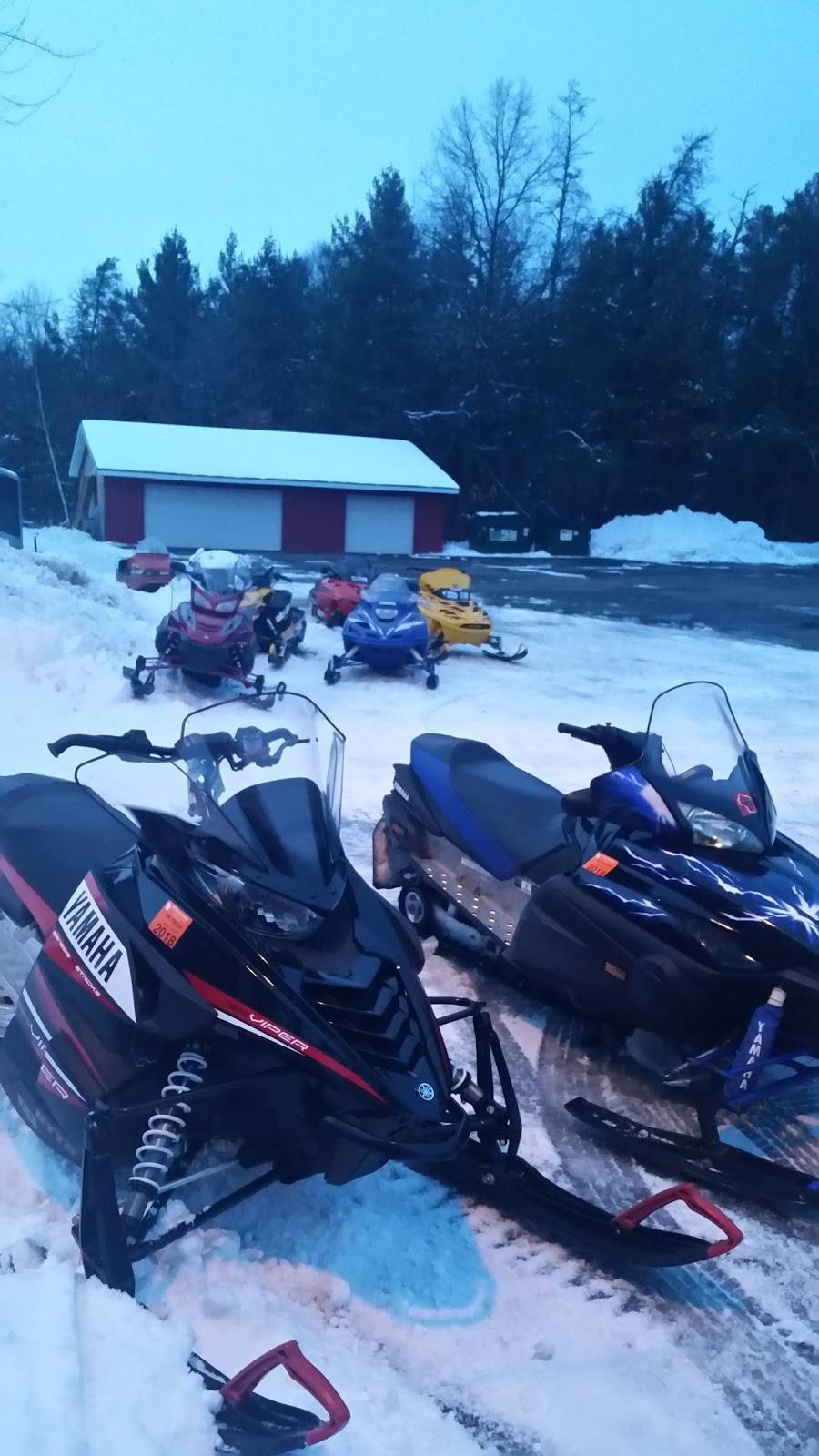 Moonlight Landing Bar & Grill | restaurant | 1162 Half Moon Lake Dr, Mosinee, WI 54455, USA | 7156931900 OR +1 715-693-1900