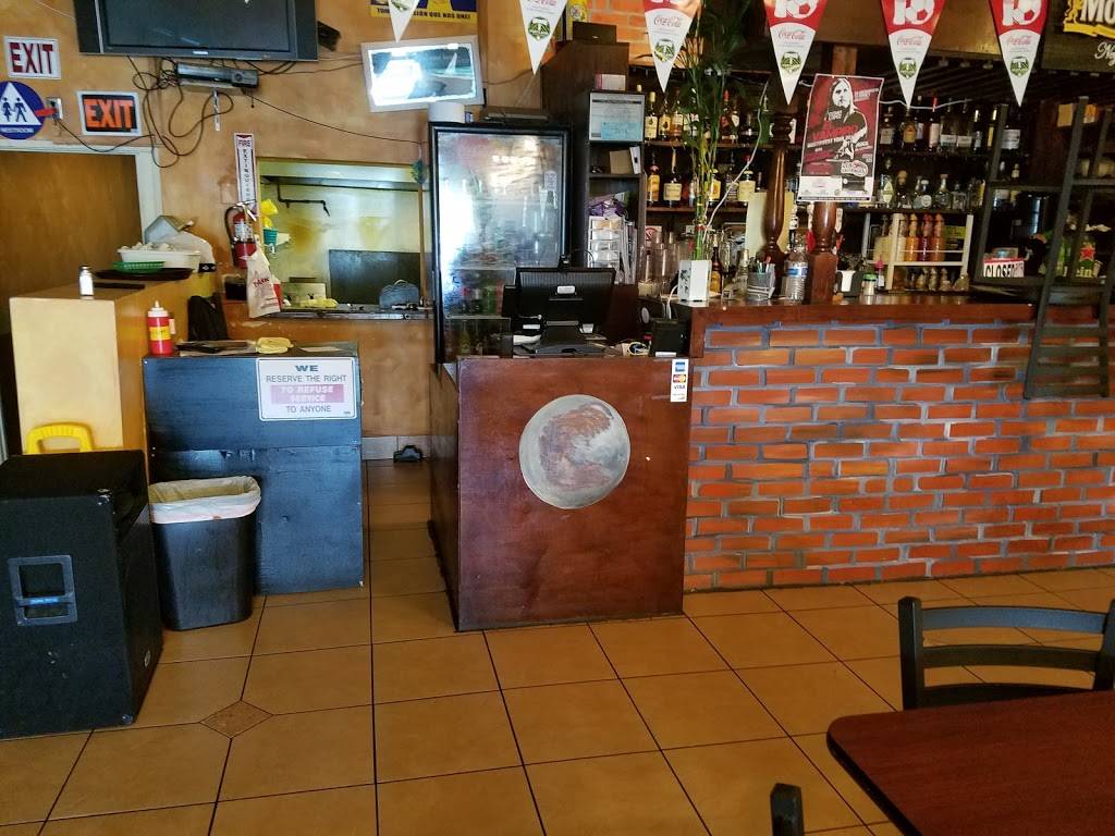 Luna Azul | Cuban Mexican Restaurant Bar | restaurant | 1721 SE 122nd Ave, Portland, OR 97233, USA | 5032525167 OR +1 503-252-5167