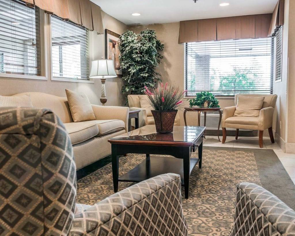 Comfort Inn | restaurant | 11401 Hall Rd, Utica, MI 48317, USA | 5867397111 OR +1 586-739-7111