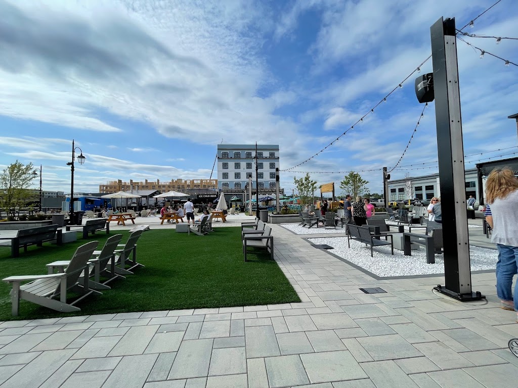 Sam Adams Beer Garden at Tuscan Village | restaurant | 11 Via Toscana, Salem, NH 03079, USA | 6039125467 OR +1 603-912-5467