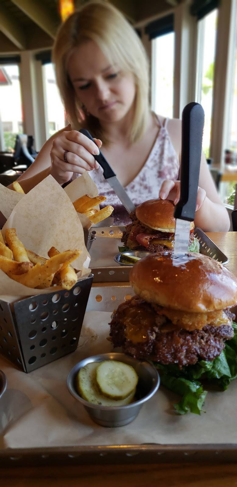 Chilis Grill & Bar | meal takeaway | 5340 W Irlo Bronson Mem Hwy, Kissimmee, FL 34746, USA | 4073964333 OR +1 407-396-4333