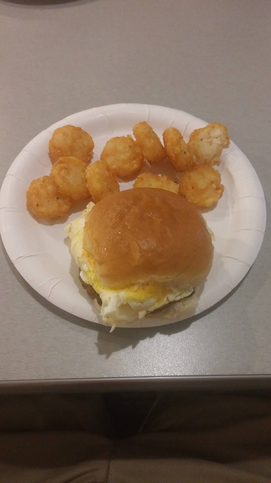 White Castle | restaurant | 102 Siemers Dr, Cape Girardeau, MO 63701, USA | 5733351457 OR +1 573-335-1457