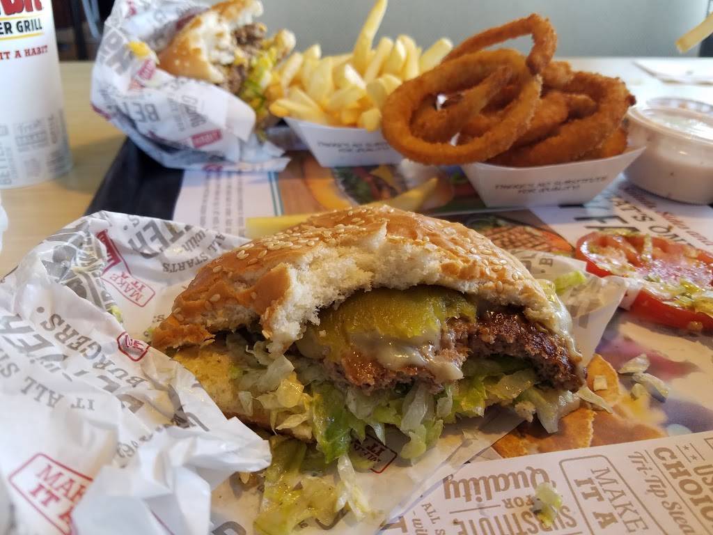 The Habit Burger Grill | restaurant | 4830 Blue Diamond Rd, Las Vegas, NV 89139, USA | 7022600050 OR +1 702-260-0050