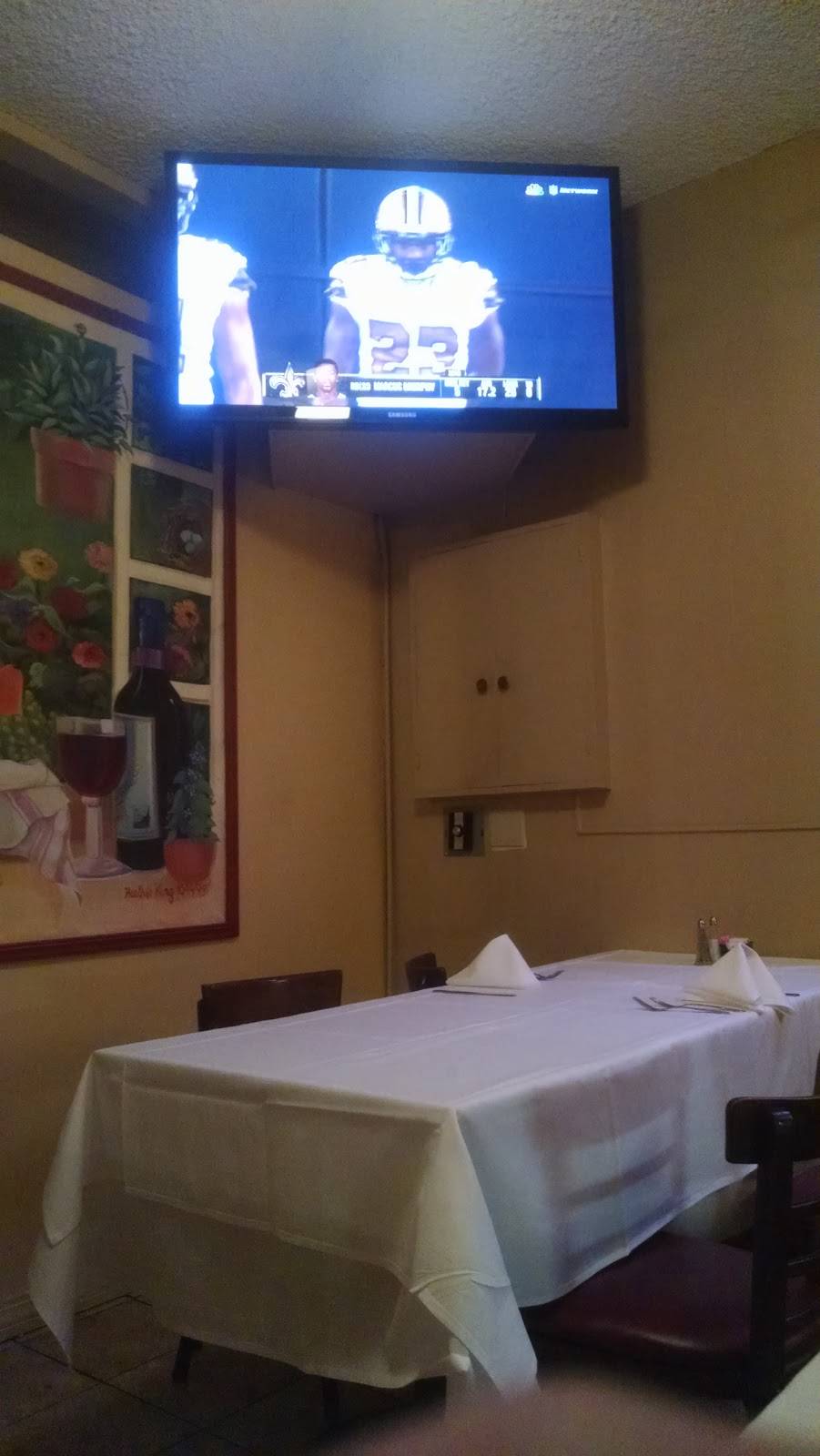 Marcellos | restaurant | 2100 Taraval, San Francisco, CA 94116, USA | 4156651430 OR +1 415-665-1430