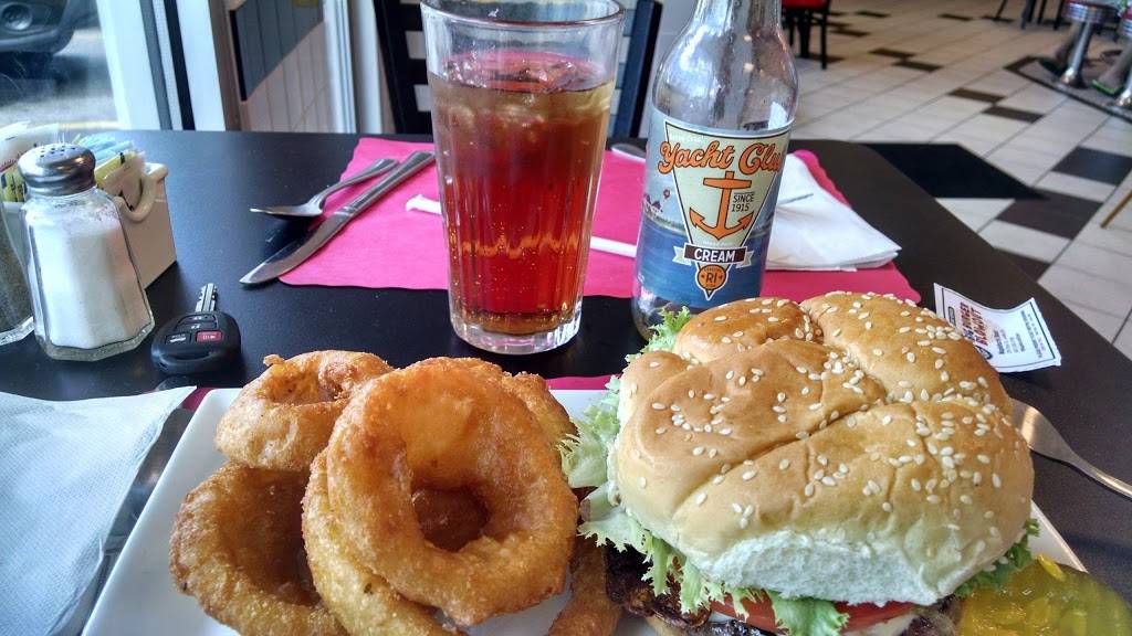 Lincoln Creamery | restaurant | 276 Front St #1, Lincoln, RI 02865, USA | 4017241050 OR +1 401-724-1050