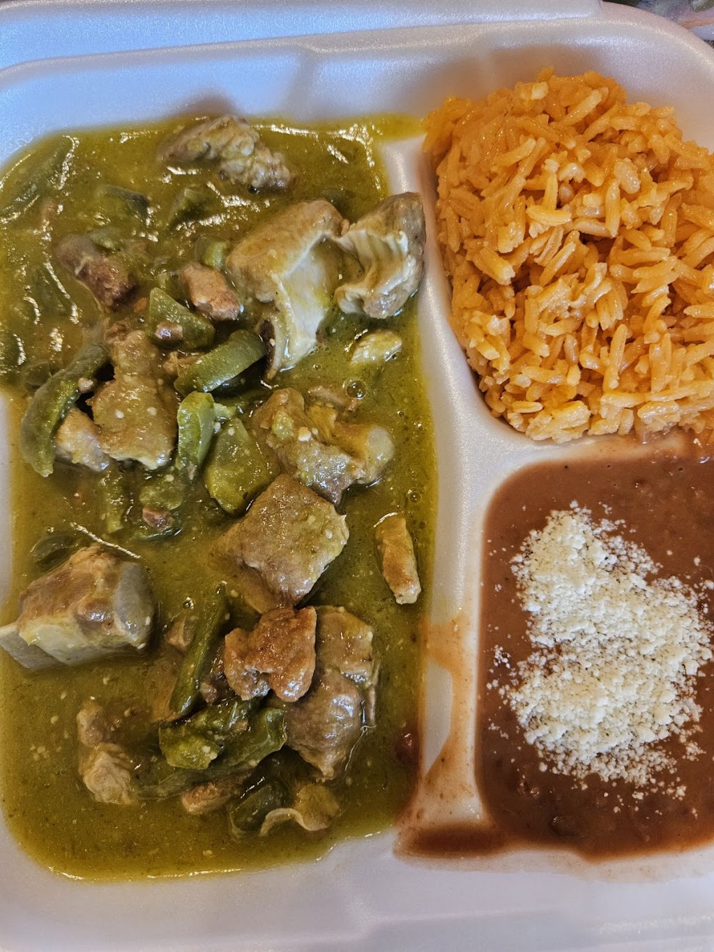 Susis Super Antojitos | restaurant | 12850 Buaro St, Garden Grove, CA 92840, USA | 7146310490 OR +1 714-631-0490