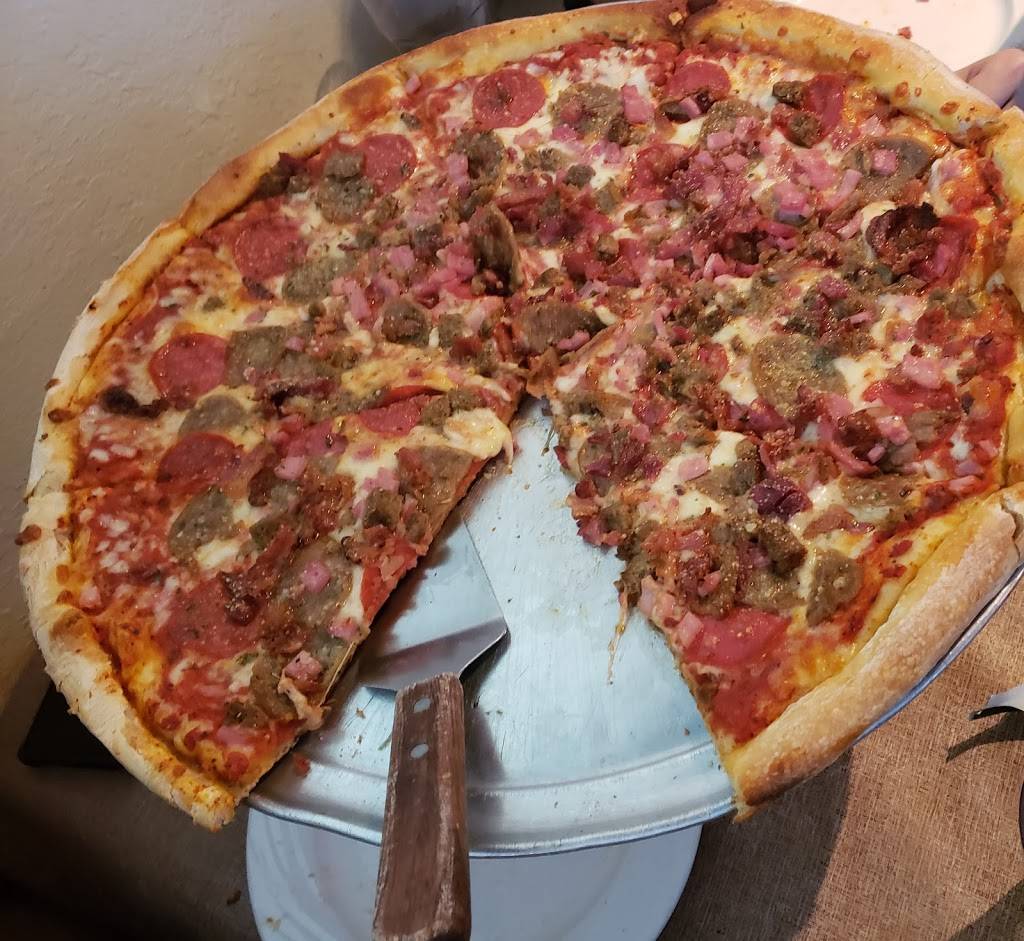 Champinos Restaurant and Pizzeri | restaurant | 6617 N Socrum Loop Rd, Lakeland, FL 33809, USA | 8639378866 OR +1 863-937-8866