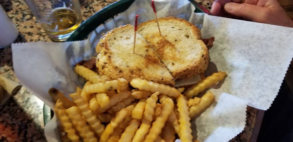 Pearl Lake Lodge | restaurant | 10600 Co Hwy 8, Kimball, MN 55353, USA | 3203982588 OR +1 320-398-2588