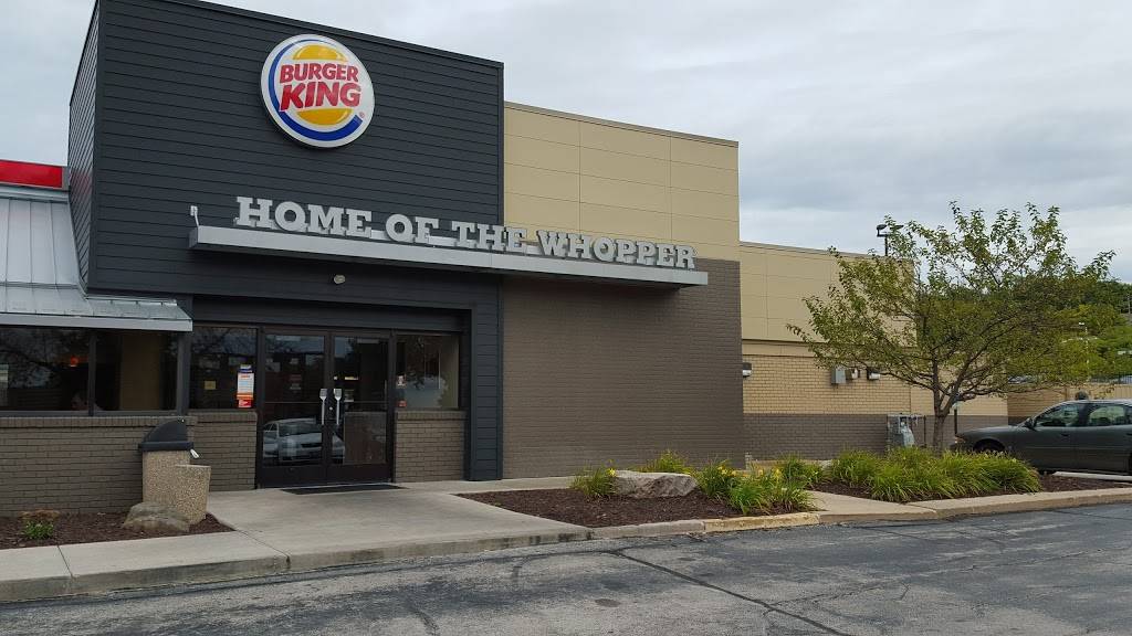 Burger King | restaurant | 1800 Gateway Dr, Waukesha, WI 53186, USA | 2625475453 OR +1 262-547-5453
