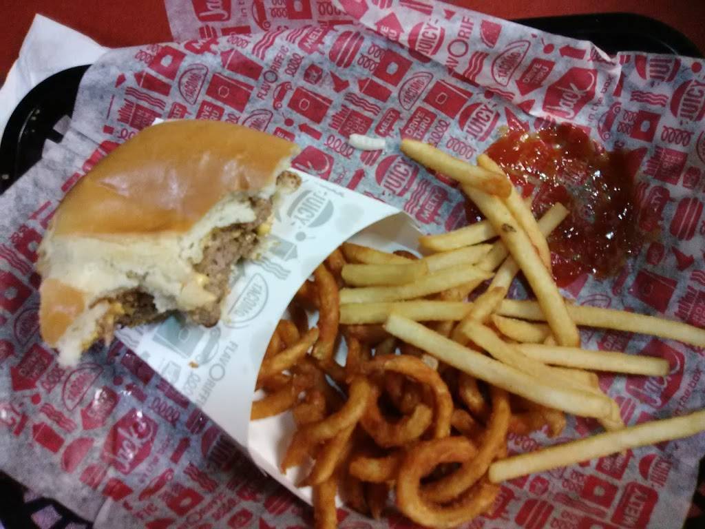 Jack in the Box | restaurant | 3900 Dickerson Pike, Nashville, TN 37207, USA | 6158658099 OR +1 615-865-8099