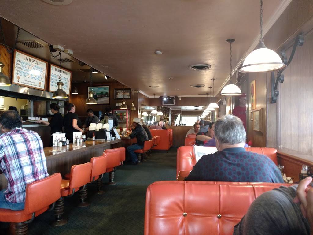 Dick Churchs Restaurant | restaurant | 2698 Newport Blvd, Costa Mesa, CA 92627, USA | 9496467763 OR +1 949-646-7763