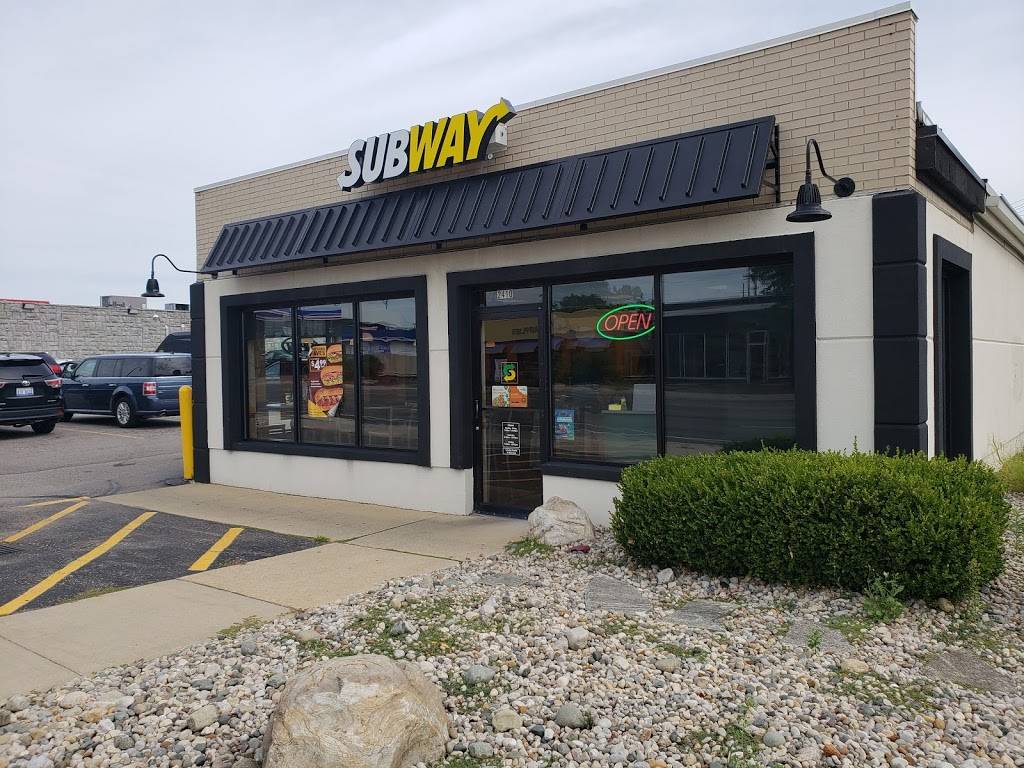 Subway | restaurant | 2410 W Stadium Blvd, Ann Arbor, MI 48103, USA | 7349946363 OR +1 734-994-6363